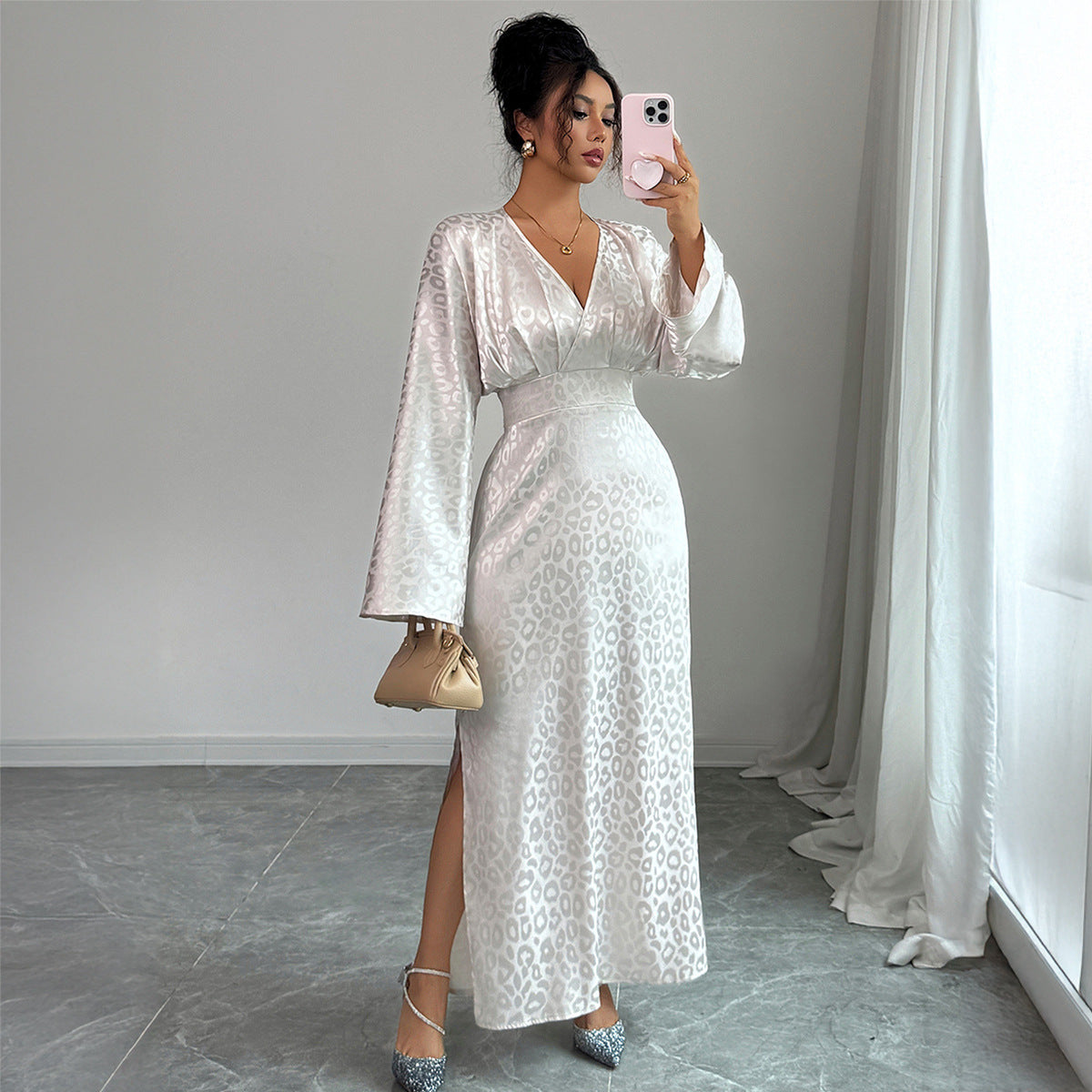 Women’s Long-Sleeved Deep V-Neck Elegant Maxi Dress – Autumn Winter Evening Gown
