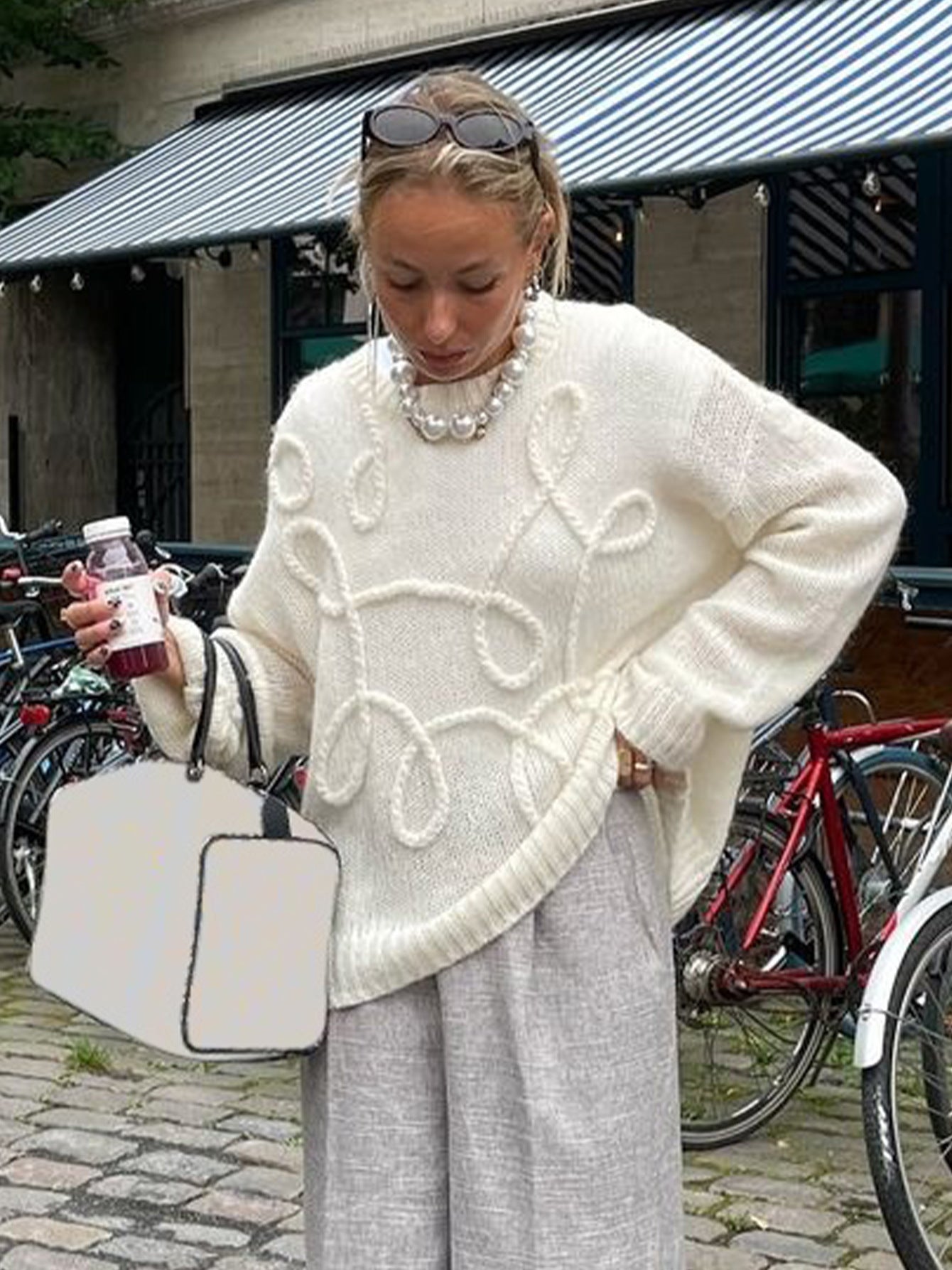 Women’s Solid Color Round-Neck Knit Sweater – Long Sleeve Pullover