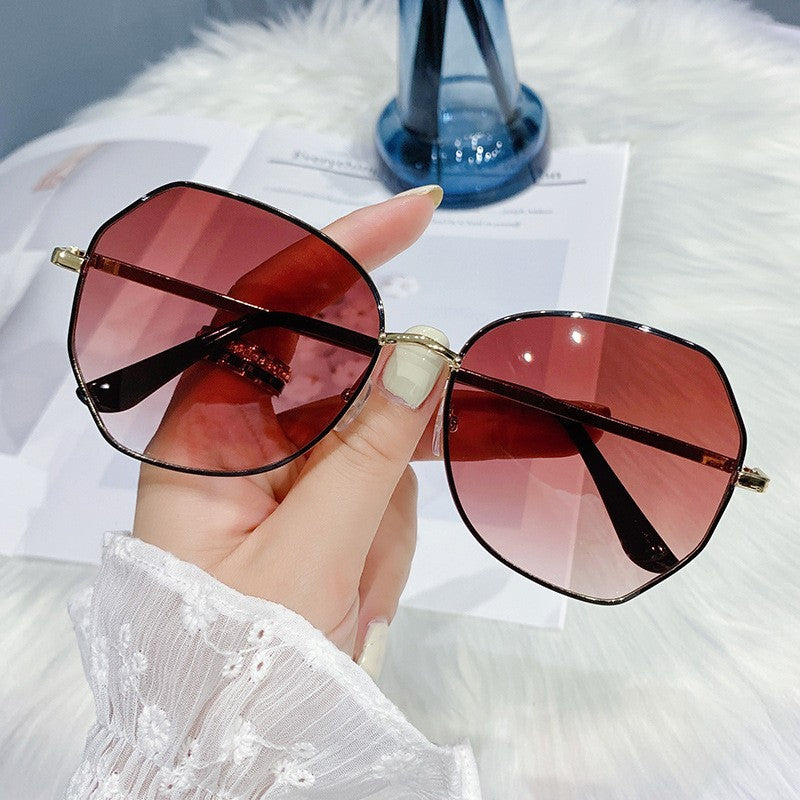 Women’s Polarized Fashion Sunglasses – UV Protection Resin Lens, Metal Frame