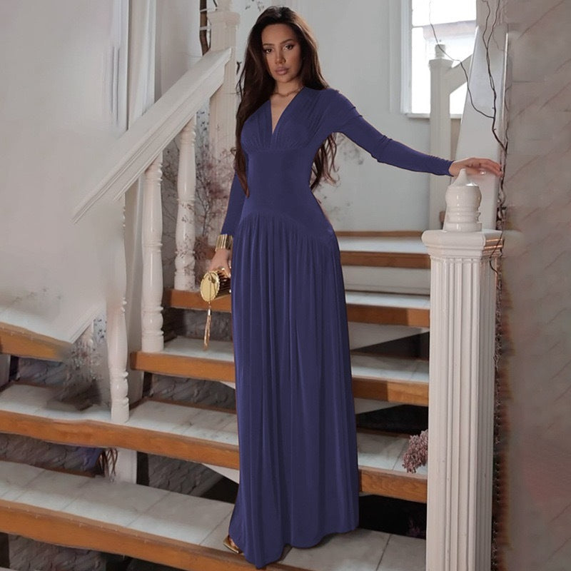 Elegant Long Sleeve Maxi Dress with Pleated Skirt