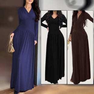 Elegant Long Sleeve Maxi Dress with Pleated Skirt